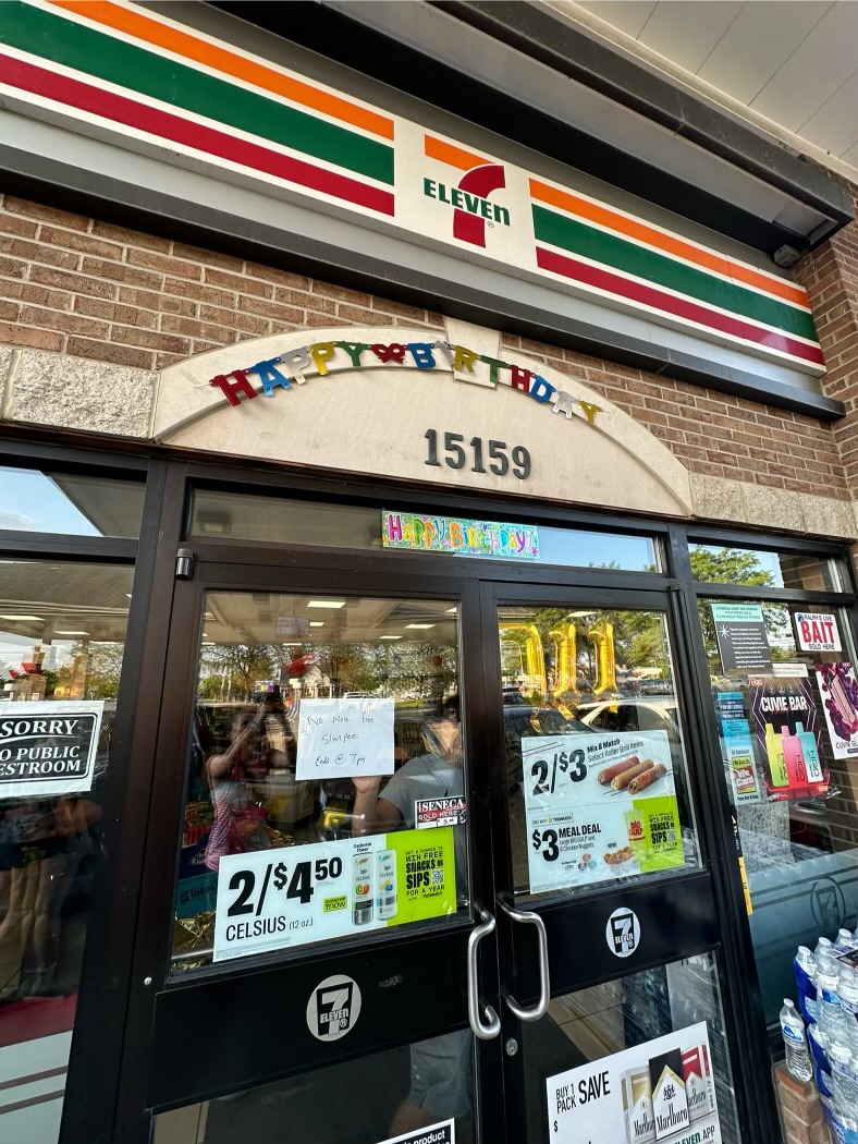 7-Eleven — photo
