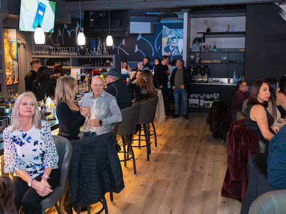 Eleven Eats & Bar — photo