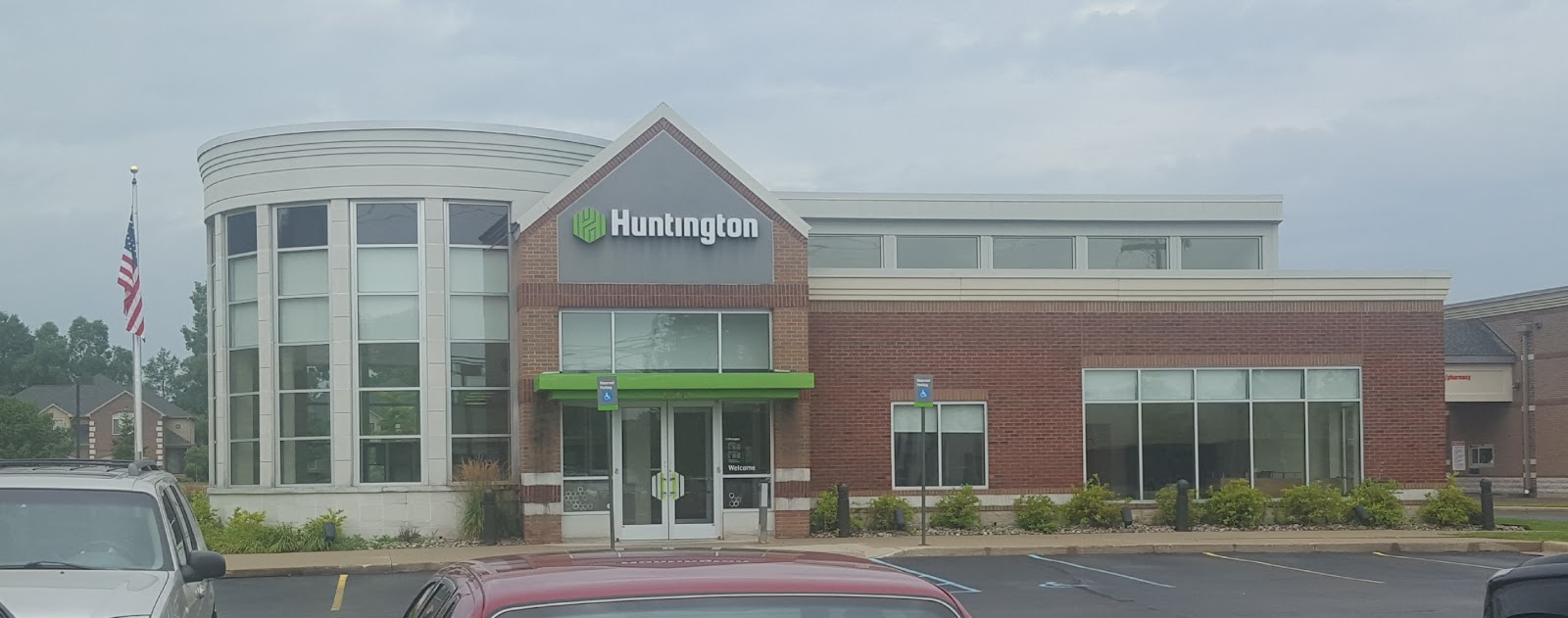 Huntington Bank — photo