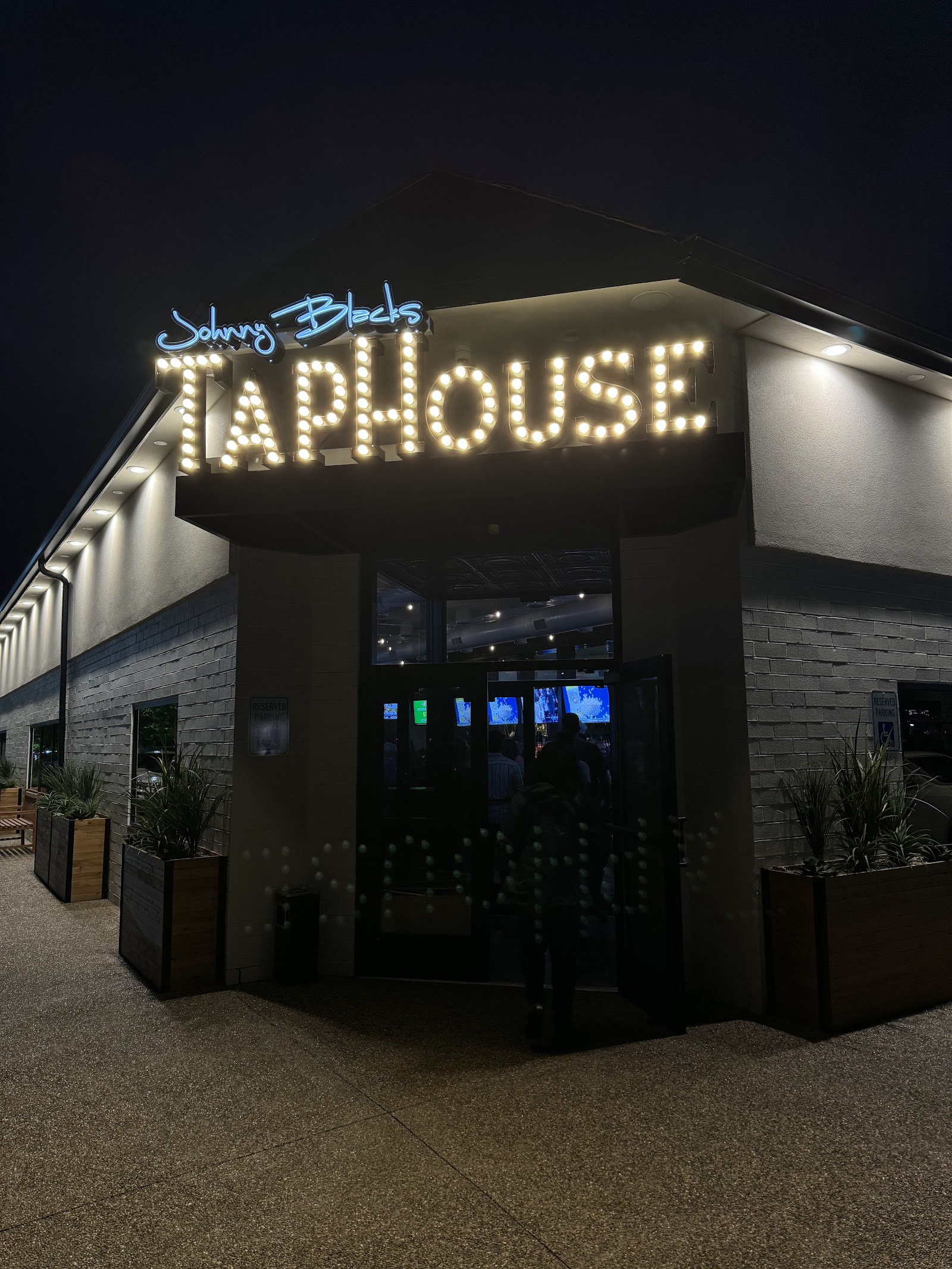 Johnny Black's Taphouse in Shelby Township