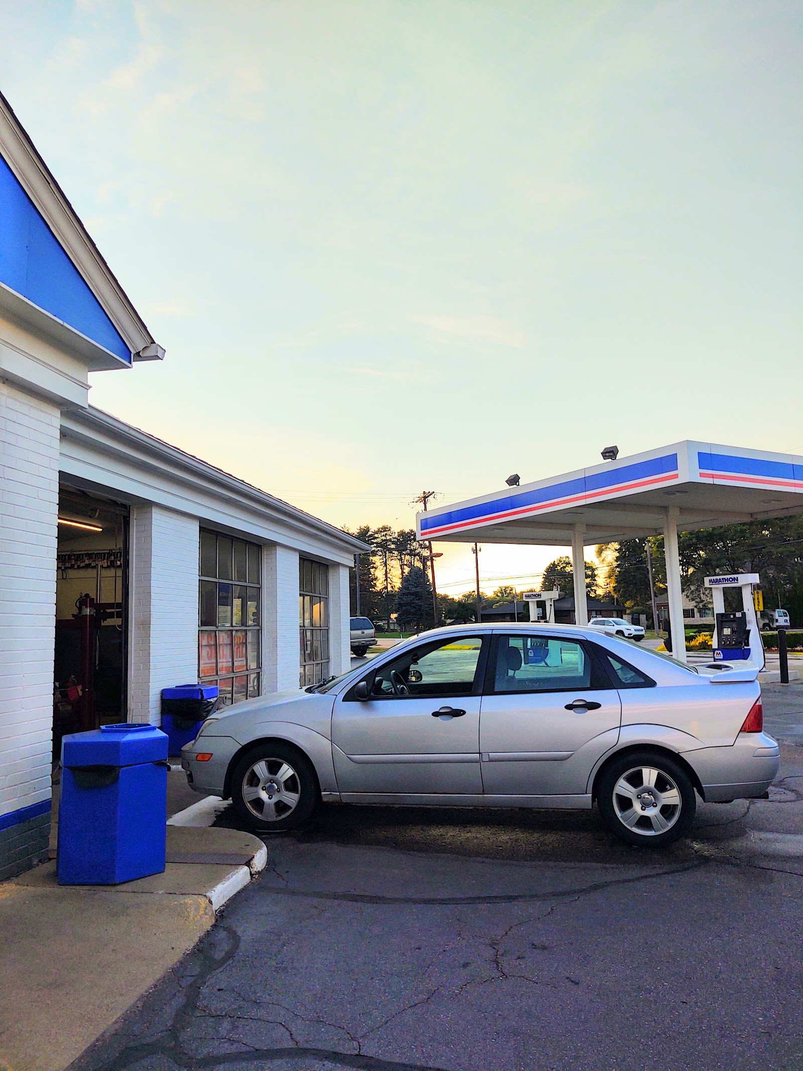 Marathon Gas — photo