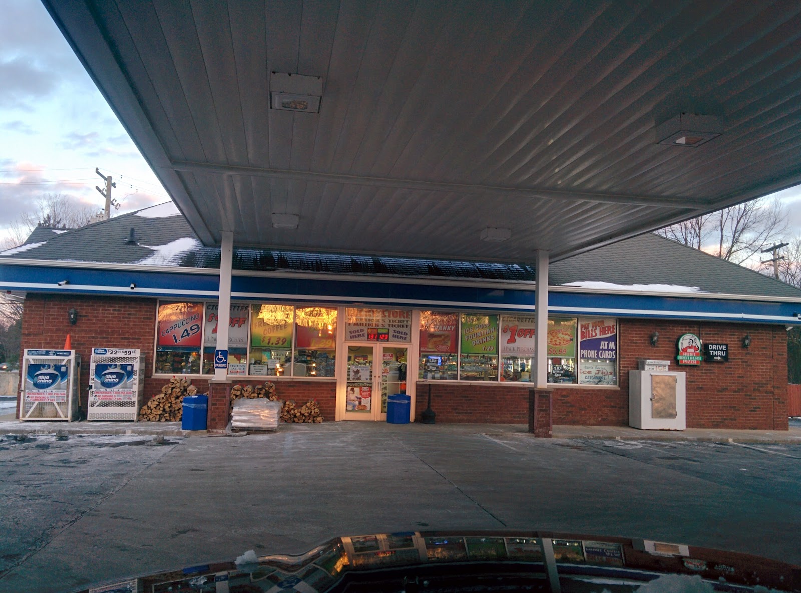 Marathon Gas — photo