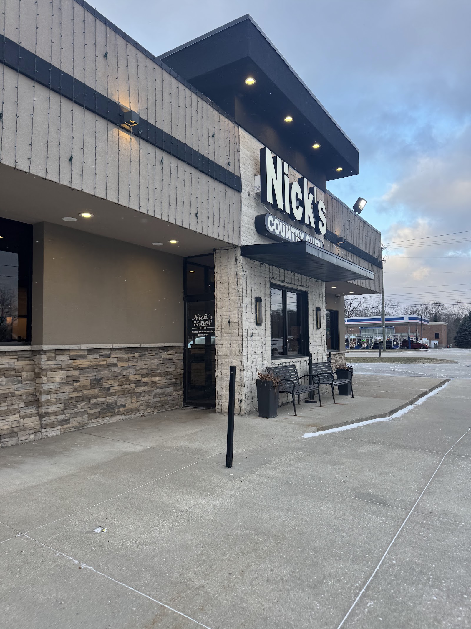 Nick's Country Oven in Shelby Township