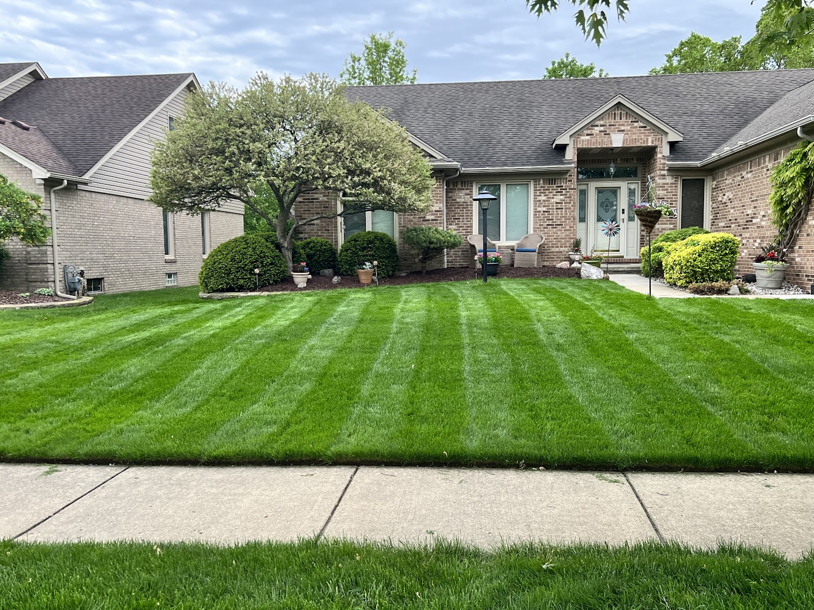 Unique Lawn Care in Shelby Township